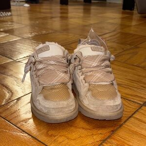 UGG Kids Sneakers in Beige and Tan